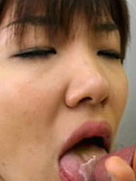 Japanese teenager pleasing two office cocks with her mouth